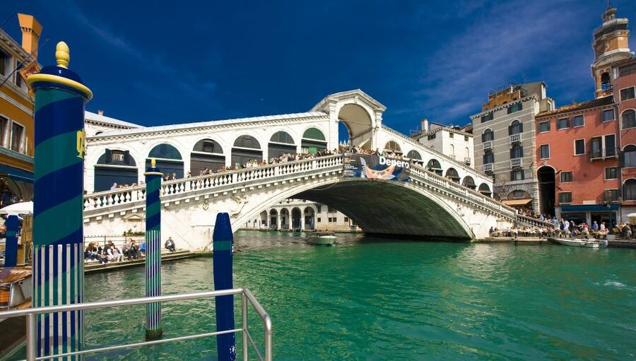 1-Hour Motor Boat Ride on Grand Canal - Price and value: is $265 per person a good deal?