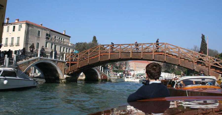1-Hour Motor Boat Ride on Grand Canal - Where to meet in St Mark’s Square (this matters more than you think)