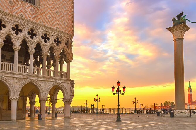 2 Days in Venice: Basilica, Doge’s, Islands & Gondola Ride - Burano lace demo and the colorful streets you’ll want to pause in