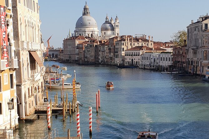 2-hour Venice Guided Walking Tour with Gondola ride - Stop 4: Campo San Bartolomeo and Carlo Goldoni’s statue
