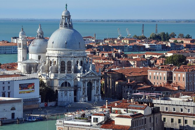 3 Hours Venice walking tour - Getting started at Venezia Santa Lucia without the first-day stress