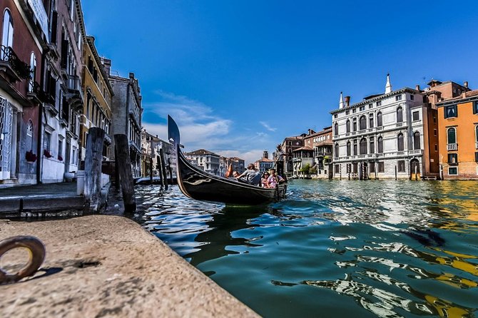 30-min Private Gondola Ride for up to 5 people - La Fenice tower and the Maria Callas bridge moment