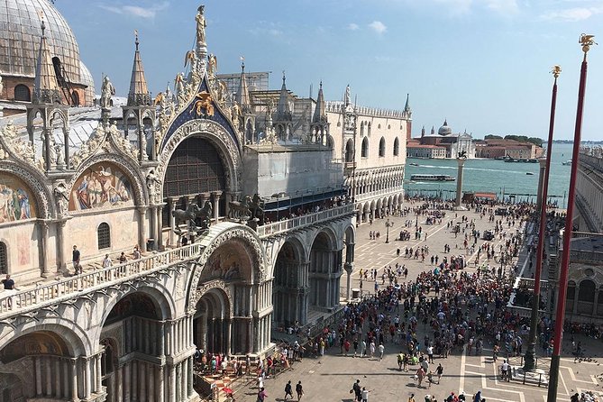 A full taste of Venice-The very best in one day(tour to Murano included) PRIVATE - St. Mark’s Basilica: Mosaics, Relics, Terrace Views, and the Horses