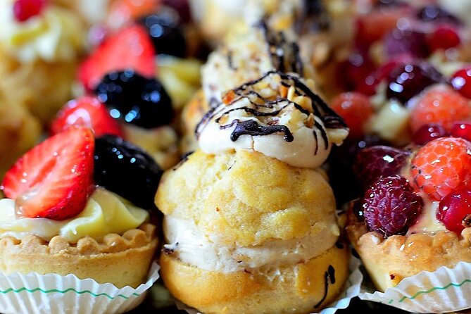 A Sweet Stroll Through Venice: Pastries, Chocolate, and Gelato - Canal Grande by gondola traghetto, then a calmer Cannaregio walk