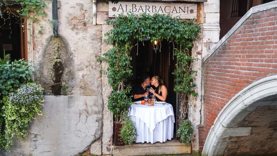 A Unique Photoshoot in Venice - Photo deliverables: what you actually get after your Venice session