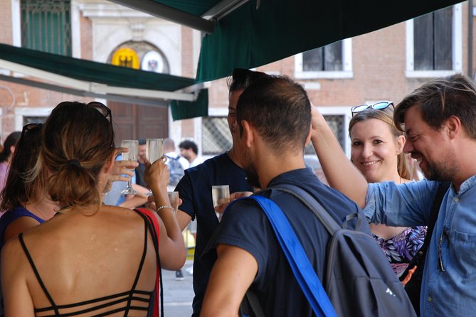 A Venetian Evening: Wine Tasting and Cicchetti with a Local Guide - Campo Santa Margherita: quick art stop and a change in the vibe