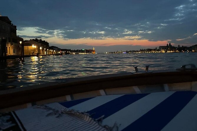 Aperitif at sunset in the Venice lagoon on a private boat. - Why a private lagoon aperitif beats the usual sunset scramble