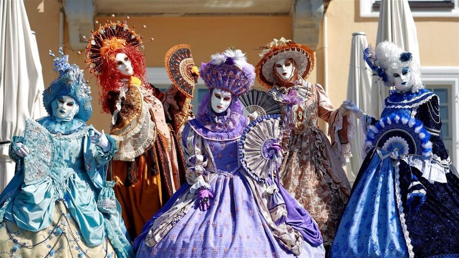Best of Venice: Private Walking Tour with a Local - A canal-and-bridge rhythm, and why gondola time can be worth it