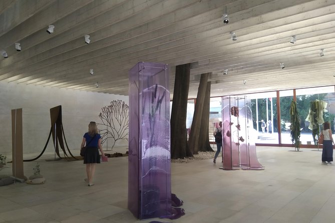 Biennale of Venice 2026, visit with private guide - Price and logistics: what you pay, what you still need to pay
