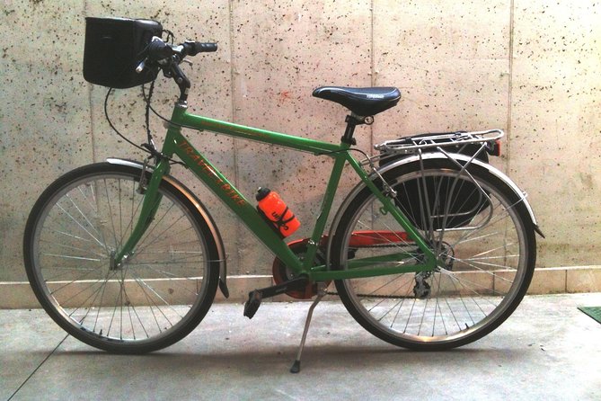 Bike rental in Venice - Helmets, panniers, and other add-ons you should budget for
