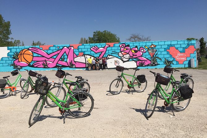 Bike rental in Venice - Luggage storage in the shop, and why it changes your comfort level