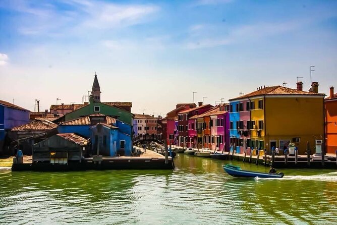 Boat excursion to the islands of Murano, Burano and Torcello - Burano’s 2 Hours: Where the Day Usually Wins