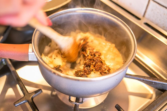 Cesarine: Home Cooking Class and Meal with a Local in Venice - Hosts, Small Groups, and Why Coaching Matters