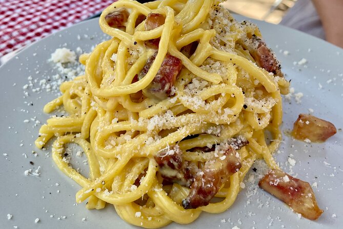 Cooking Class with Chef Francesco and Live Music in Venice - The meal vibe: shared table energy, with a relaxed pace