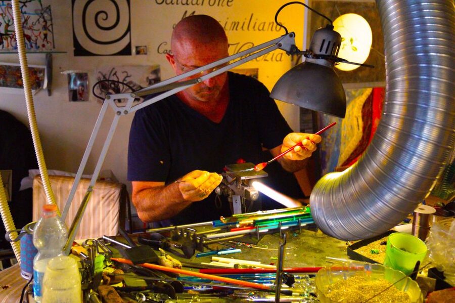 Create Your Glass Artwork: Private Lesson With Local Artisan - The 75-Minute Flow: What Happens From Start to Finish