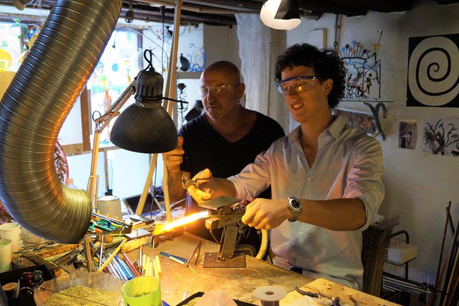 Create your Glass Artwork: Private Lesson with Local Artisan in Venice - Venice logistics: how to handle the €5 access fee and no-pickup reality