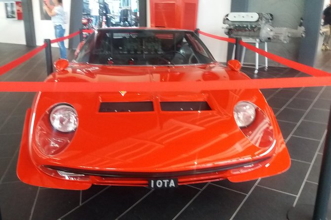 Create your Lamborghini and Ferrari day from Venice - Motor Valley by Van: the smart way to do it from Venice
