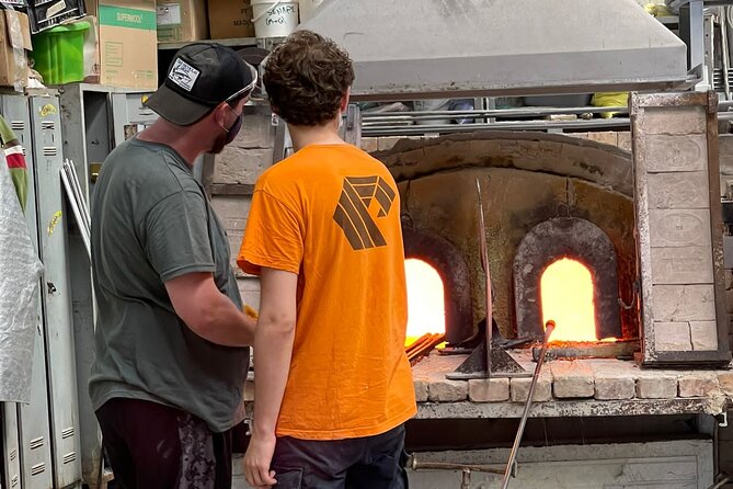 Create Your Own Murano Glass: Beginner’s Glassblowing Class - Step 2: Working With Molten Glass Around 1000 C