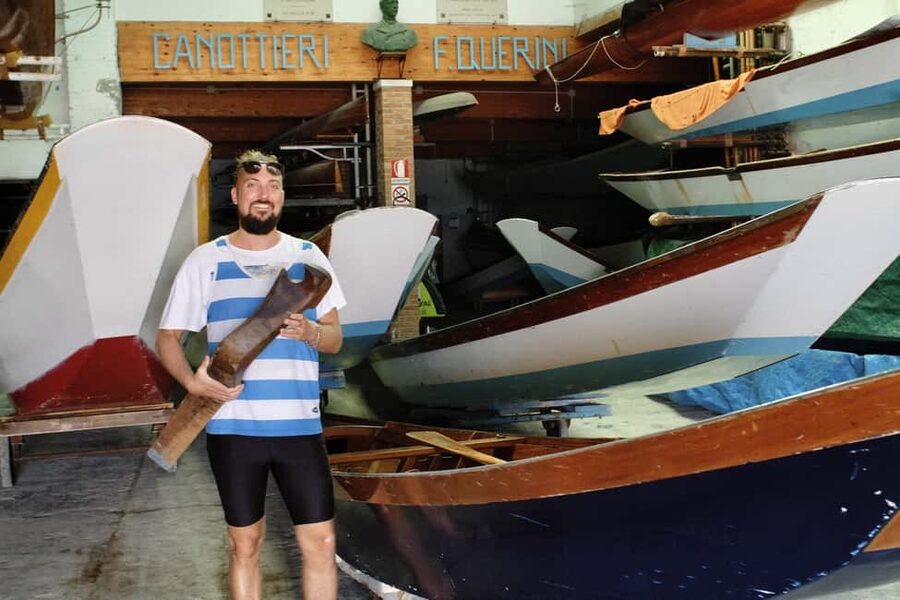 Cultural Kayak Tour: Discovering the City’s Canals - Photos without cameras: the included photo service choice