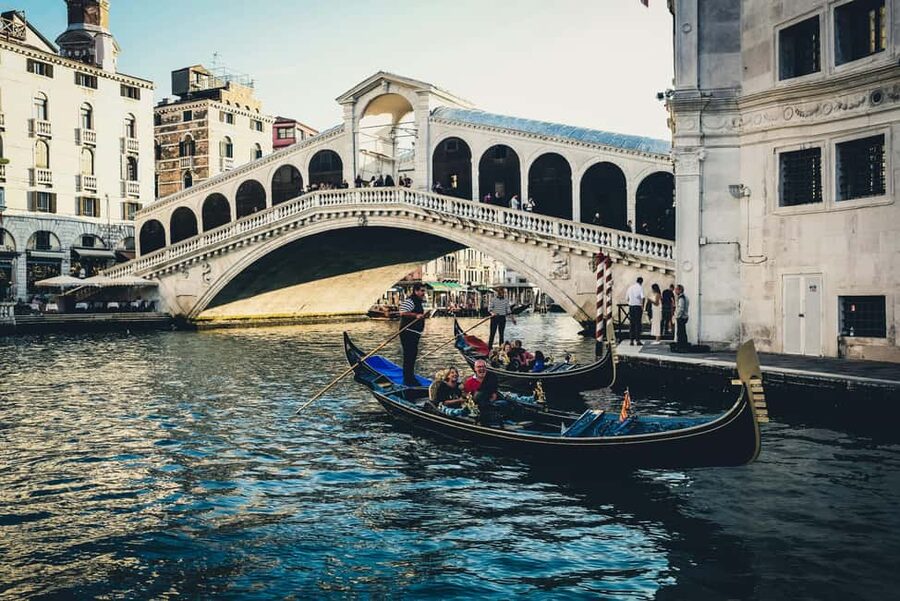 Discover the Hidden Gems of Venice: Guided Walking Tour - A 90-Minute Venice Walk That Fits Real Sightseeing Days