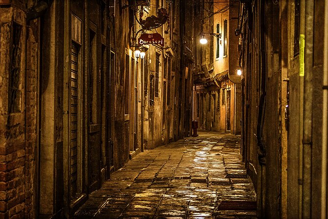Discover Venice Ghostly Lore on Foot - Castello after dark: a neighborhood shift you can feel
