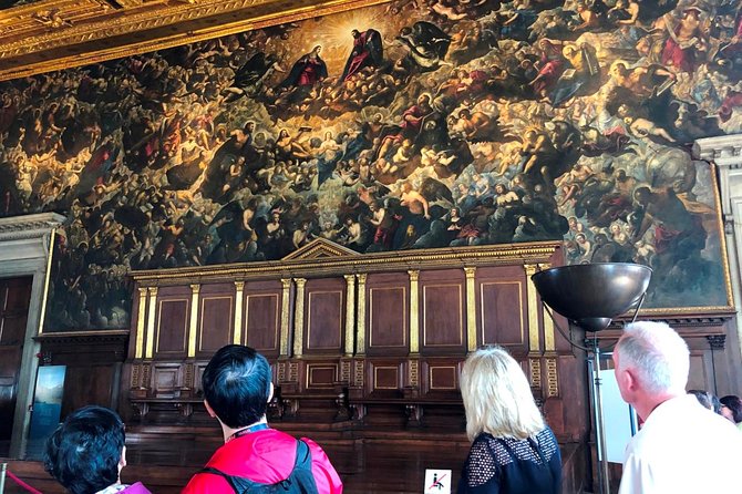 Doge's Palace Guided Tour - Bridge of Sighs and Casanova cells: the must-see, the risk, the way to handle it