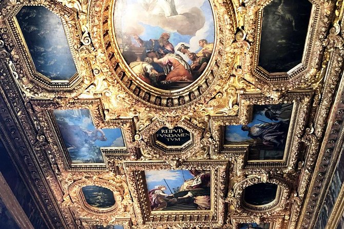 Doge's Palace guided tour and Gondola ride - FAQ