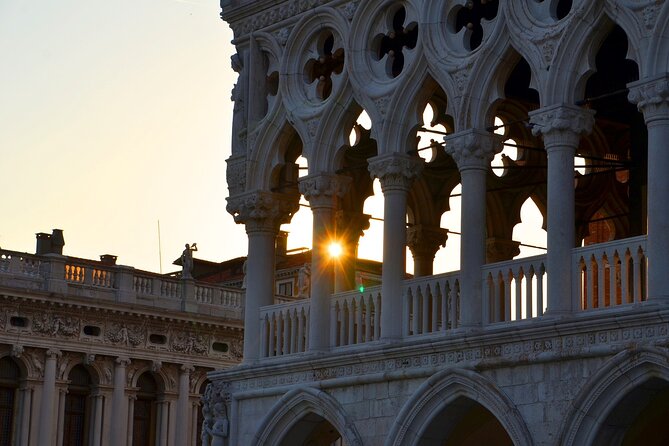 Doge's Palace Skip the Line Guided Tour in Venice - Ponte dei Sospiri: why prisoners crossed it and why it still haunts people