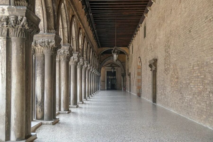 Doge's Palace small group or private tour with a local guide - Price value at $74: why this bundle can make sense