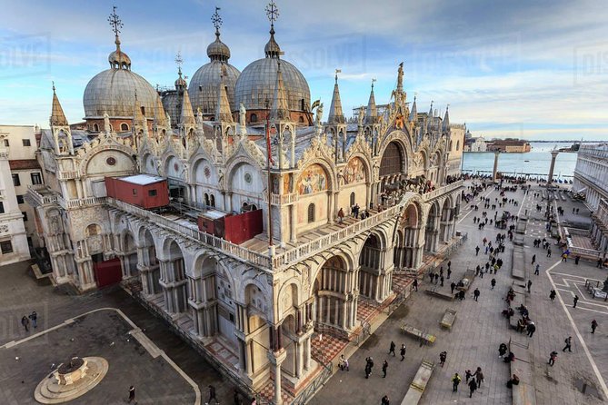 Doge's Palace & St. Mark's Basilica Tour - Doge’s Palace: Venetian Gothic and the city’s power center