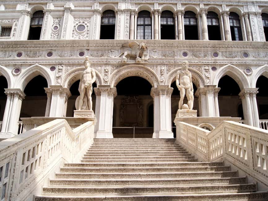 Doge's Palace, St. Mark's & Gondola Ride with Options - What to bring and what to wear, so you do not get blocked at the door