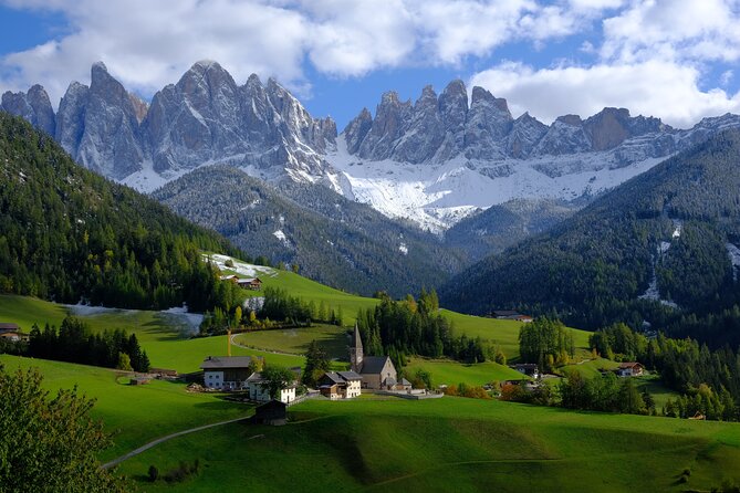 Dolomites Day Trip from Venice: Scenic Mountain Escape - The ride up the mountain roads: why leaving the driving is the whole point