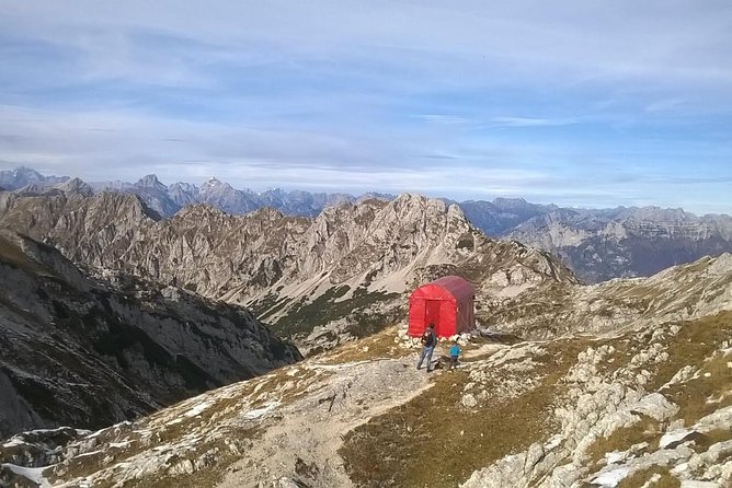 Dolomites Hiking tour - Guides that control the pace and handle the details
