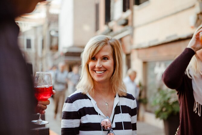 Eat like a Local: Venice Cicchetti and Wine Tasting Evening Tour - Al Vecio Marangon Pasta Course and Gelato at Gelateria Nico