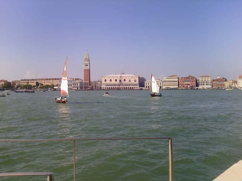 Emy Experiences Tour North and south lagoons - Southern Lagoon route: Nature Reserve, Pellestrina, Malamocco, Poveglia, and views from Venice’s edge