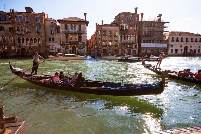 Enchanting Venice: Private Gondola Experience - Key Highlights at a Glance