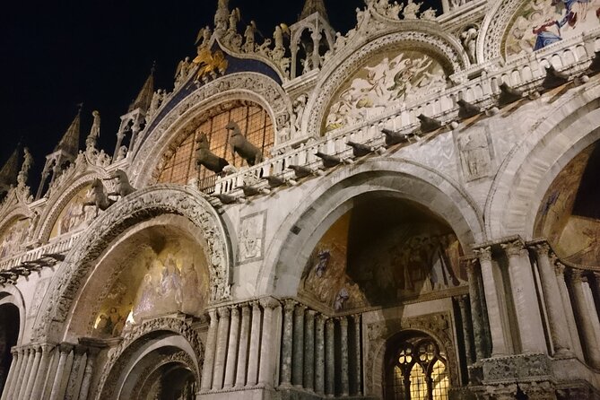 Experience Venice Like a Local on a Guided Small Group Walking Tour By Night - Campo San Toma finish and how to continue your night