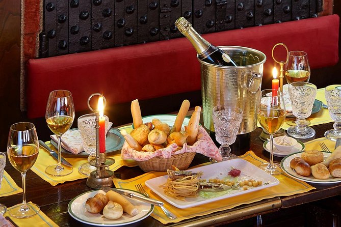 Four-Course Food & Wine Pairing Elegant Dinner in Venice - Timing, pacing, and how to keep the night feeling relaxed