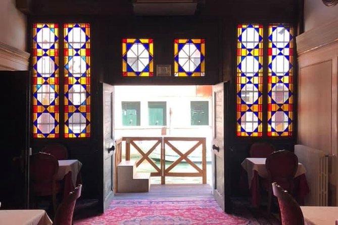 Friendinvenice Let's discover Venice & the history of its courtesans PT - Rialto at Fondamenta del Buso: Merchants, Docks, and Meaning