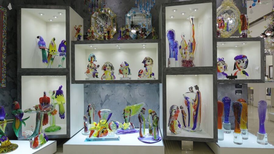 From Venice: Murano Glass Factory Tour w/ Boat, Demo & Gift - The live glass-blowing demo, and how to watch it well