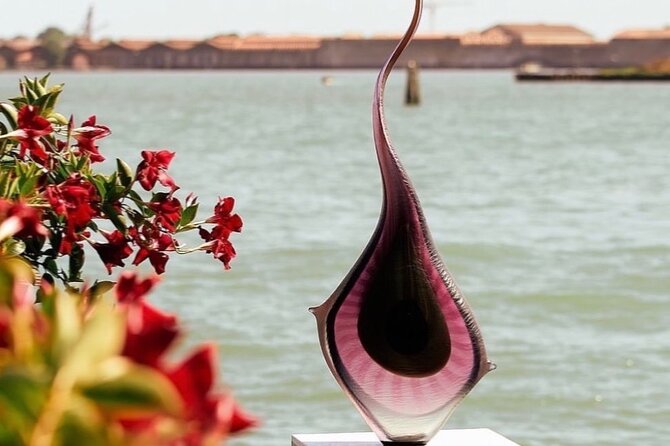 Glass Blowing Demonstration : pickup by wood boat Taxi + local guide - Transportation timing and what 1 hour 30 minutes really means