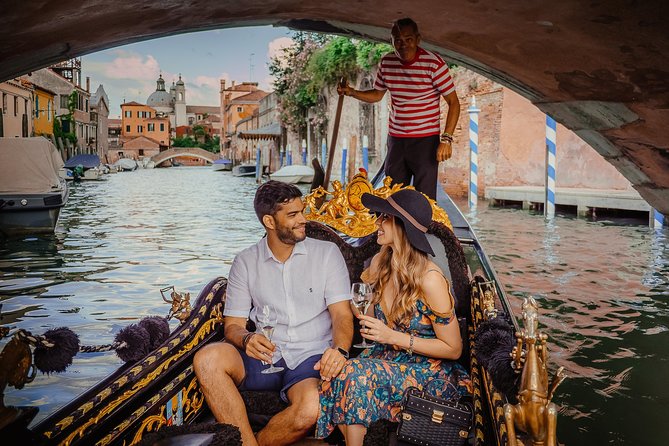 Gondola Ride and Aperitif in a Venetian Palace - Price and value: what you are really paying for
