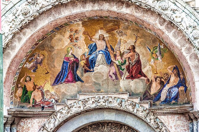 Gondola Ride and St Mark's Basilica - The 3-hour break after the basilica, use it like a local
