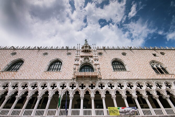 Gondola Ride & Doge's Palace Guided Tour in Venice - Where You Meet at Calle Larga de lAscension