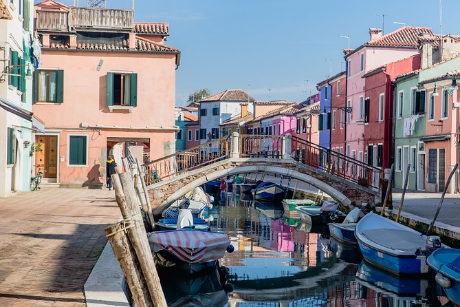 Grand Canal Boat Private Tour: Murano and Burano 4 hrs - Price and logistics: is $989 per group worth it?