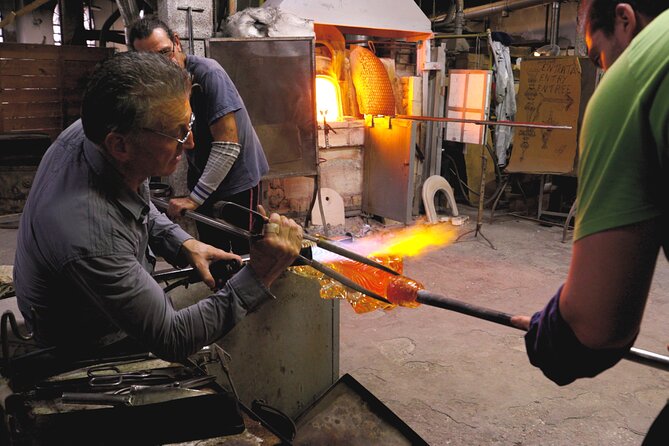 Grand Canal, Murano Glass Factory + glass blowing experience! - Gino Mazzuccato Murano Glass Factory, what you’re stepping into