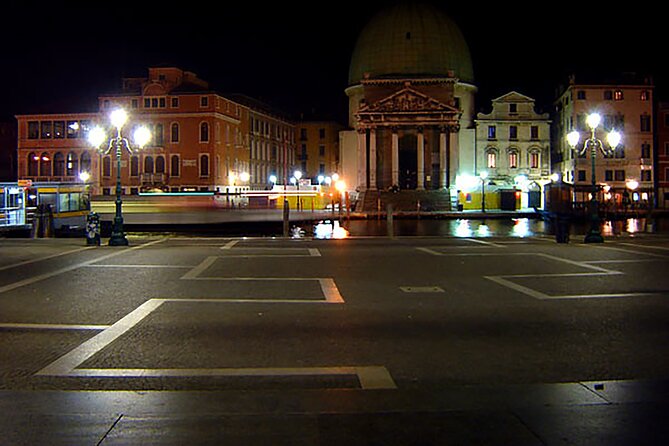 Guided Walking Tour to The Haunted Paths of Venice - Price and value: what $108.89 gets you for 1 hour