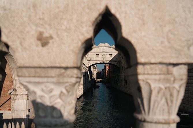 Hidden Venice Photo Tour with your phone! - What you learn about your phone camera (and how to apply it fast)