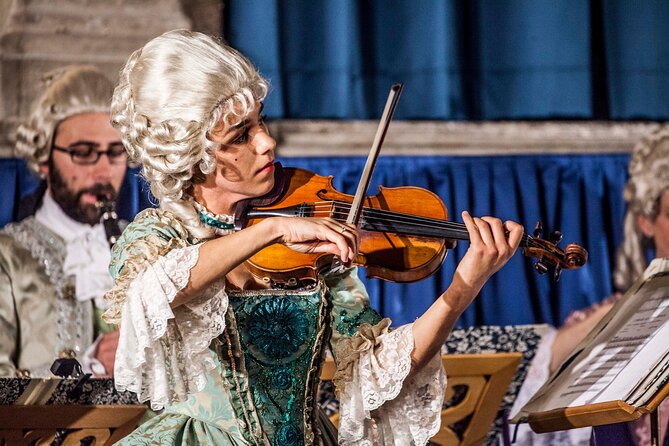 I Musici Veneziani Concert: Vivaldi Four Seasons - 4) Who is performing: I Musici Veneziani plus opera soloists