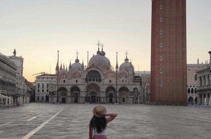 Iconic Elegance: Professional Photoshoot at St. Mark's Square - Price and Value: What $78.64 Is Actually Paying For